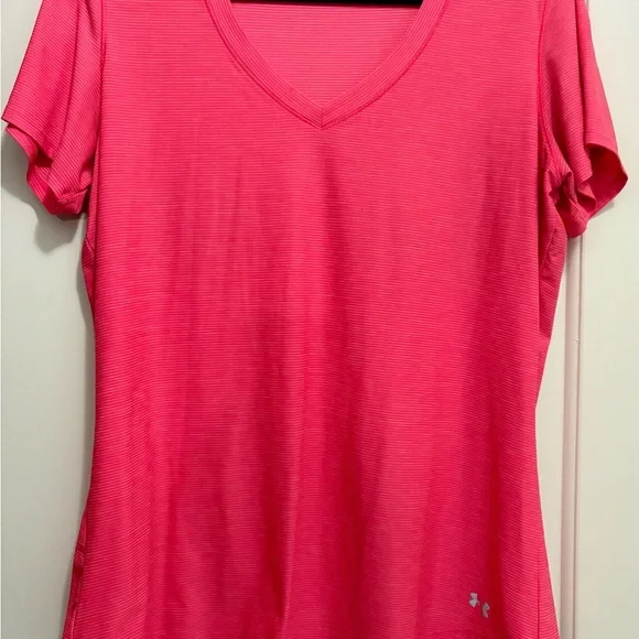 Under Armour Pink Fitted Short Sleeve T-Shirt - Picture 2 of 4